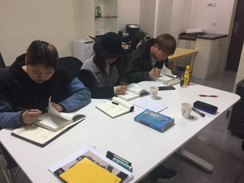 重慶西班牙語中級班學(xué)員